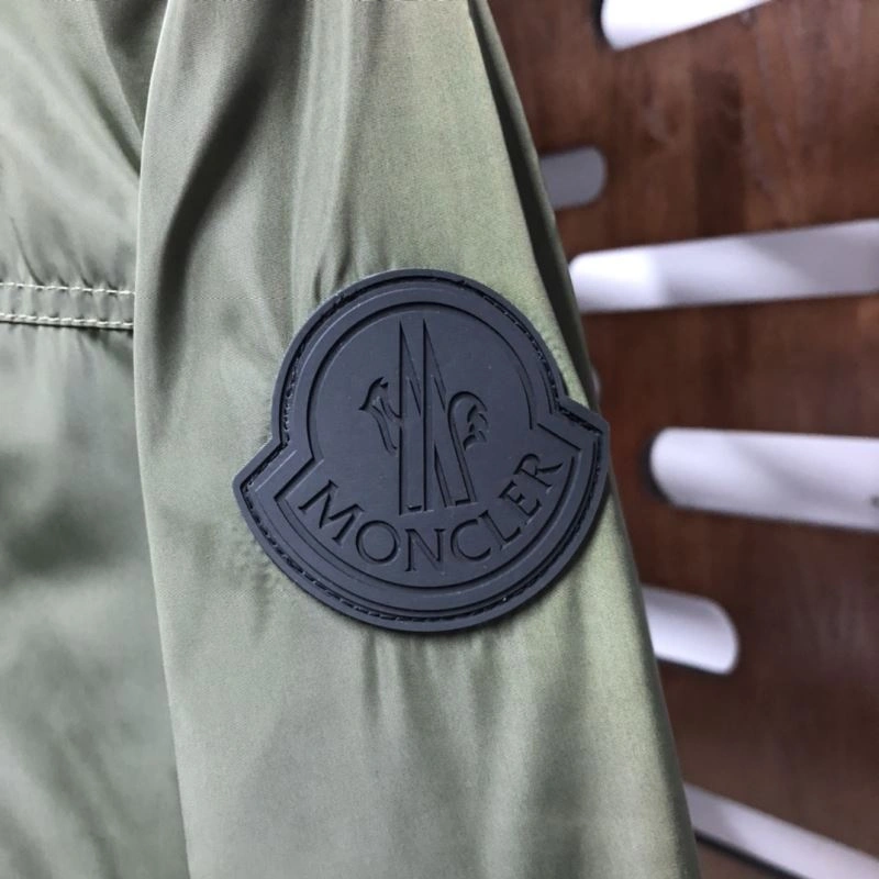 OdorResistant Moncler Outwear 143532