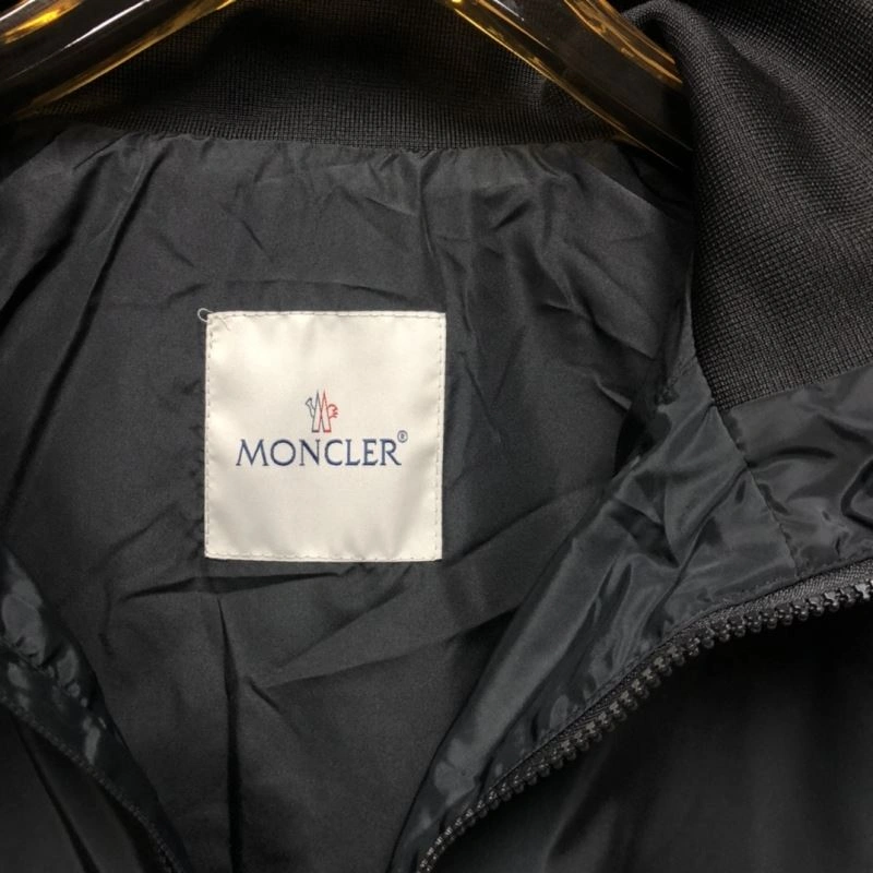 Moncler Outwear Casual 143529