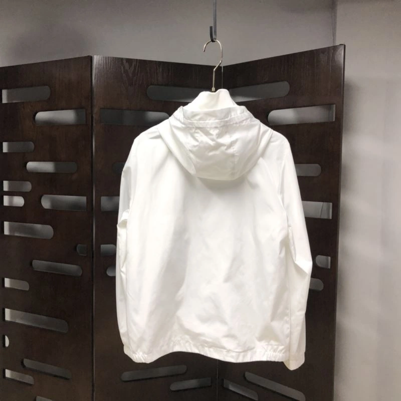 Moncler Outwear Practical 143528