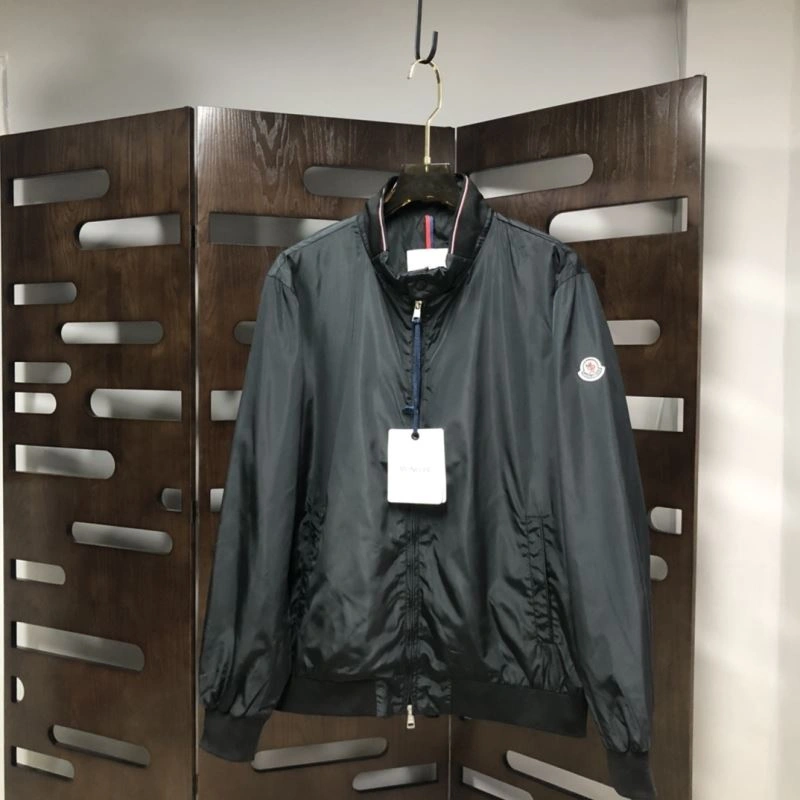 Modern Moncler Outwear 143527
