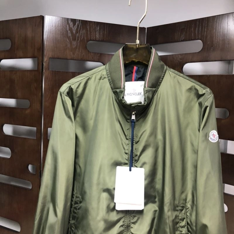 SmoothTexture Moncler Outwear 143526