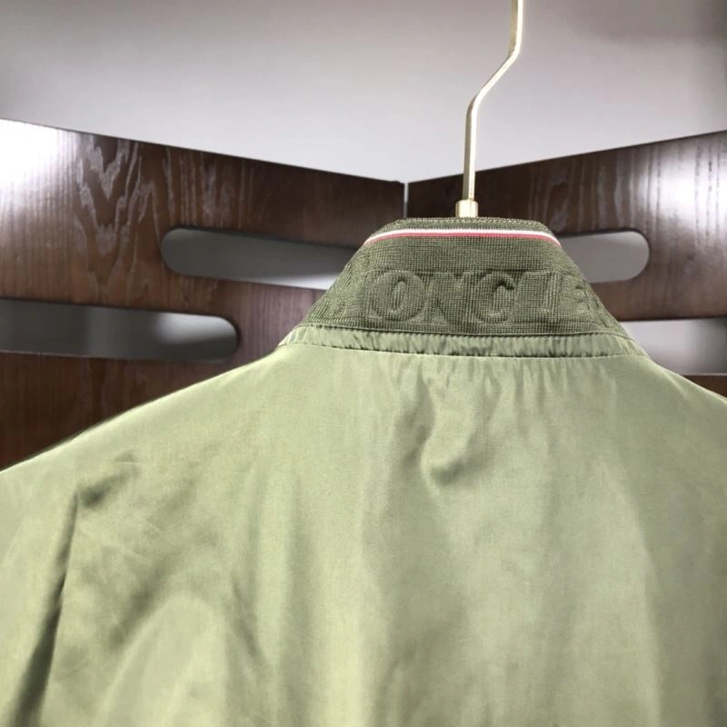 SmoothTexture Moncler Outwear 143526