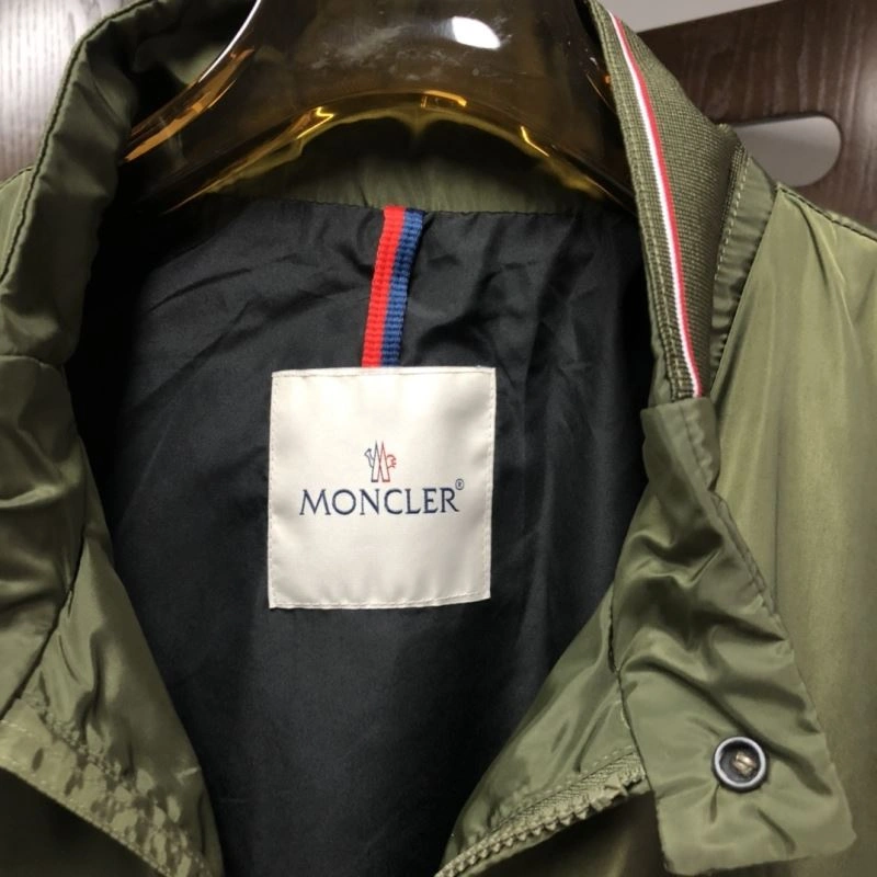SmoothTexture Moncler Outwear 143526