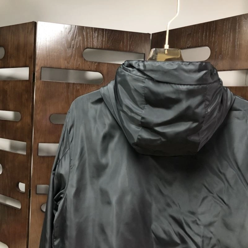 Flexible Moncler Outwear 143525