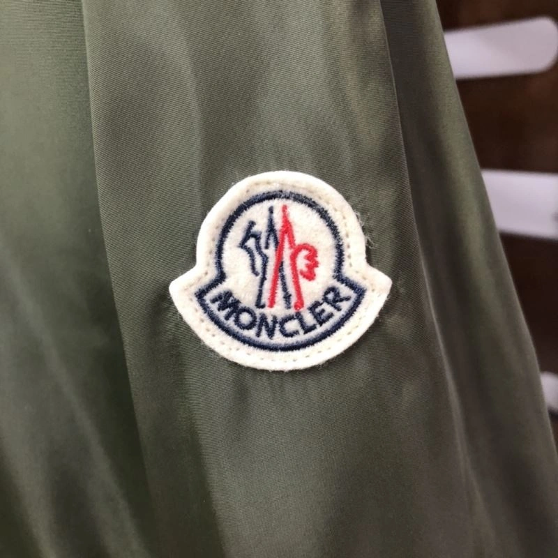 Minimalist Moncler Outwear 143522