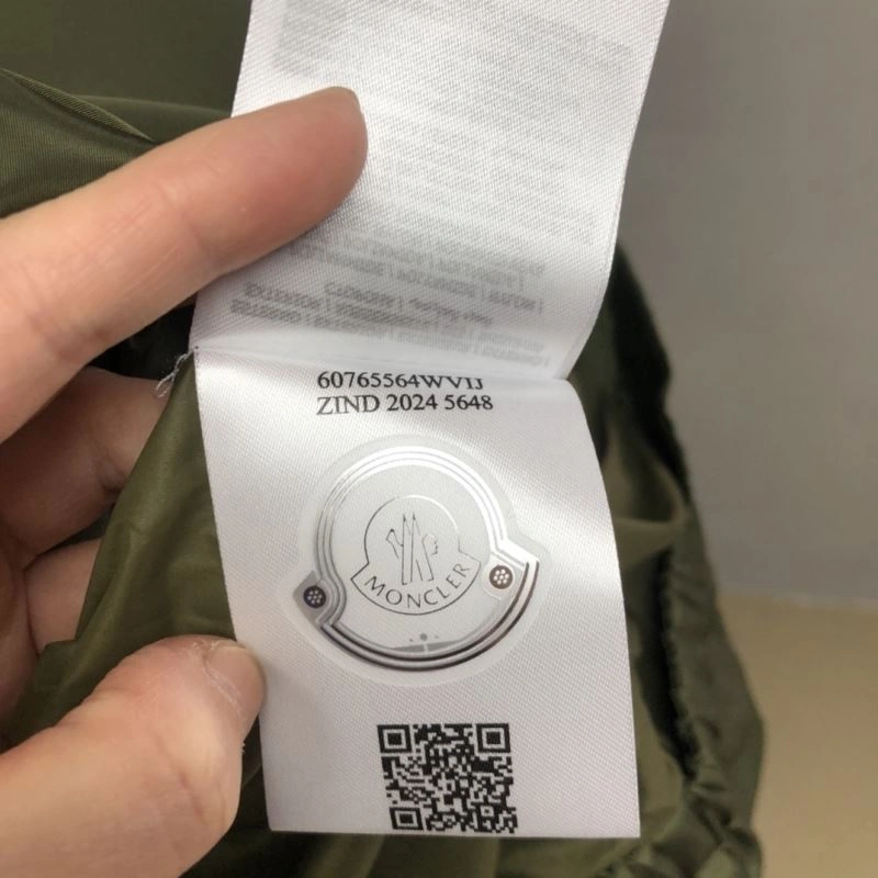 Minimalist Moncler Outwear 143522