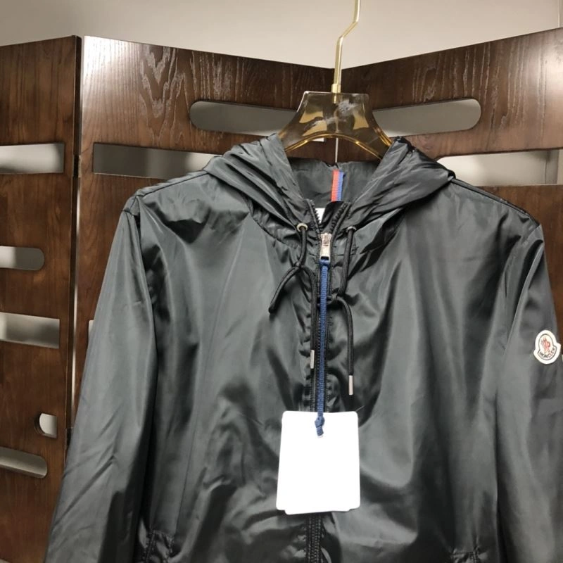 Moncler Outwear Supportive 143520