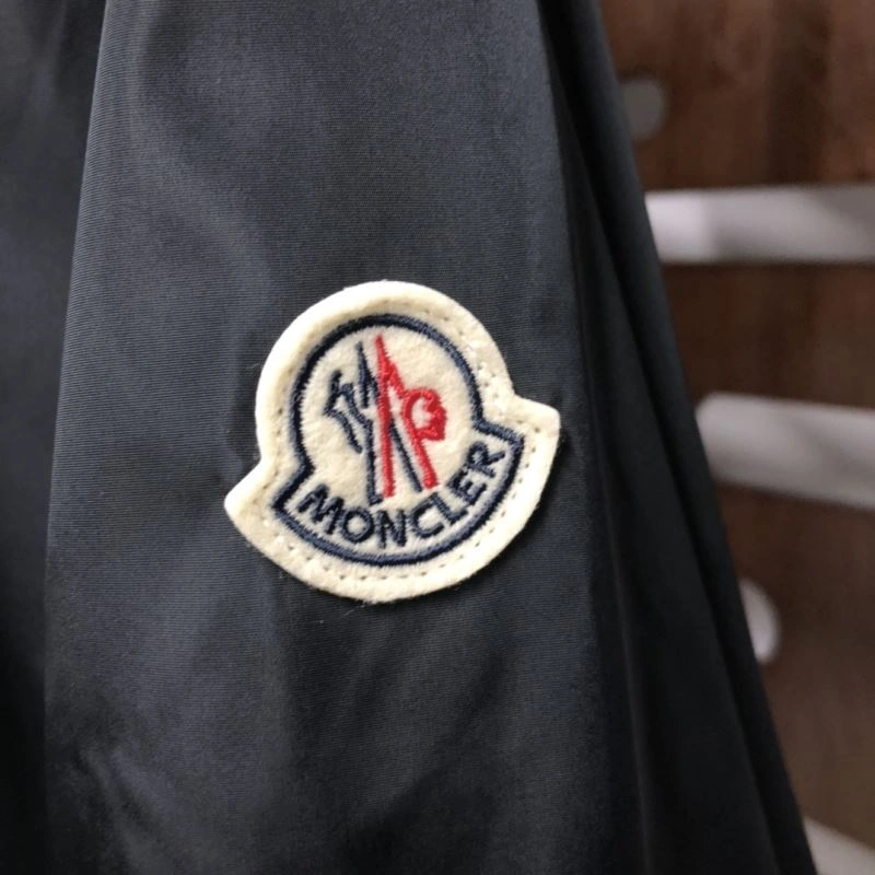Moncler Outwear Supportive 143520
