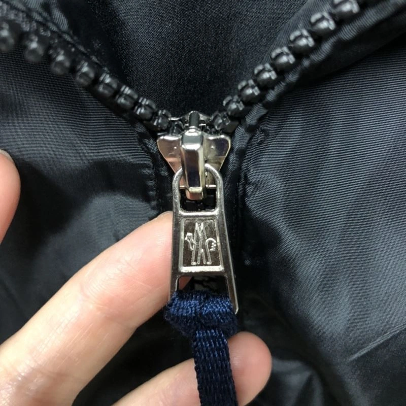 Moncler Outwear Supportive 143520