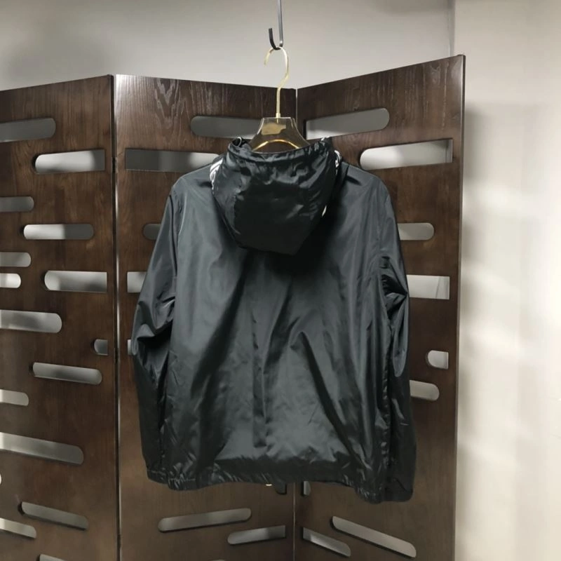 Moncler Outwear Supportive 143520