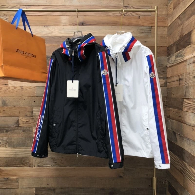 Moncler Outwear Original 143519