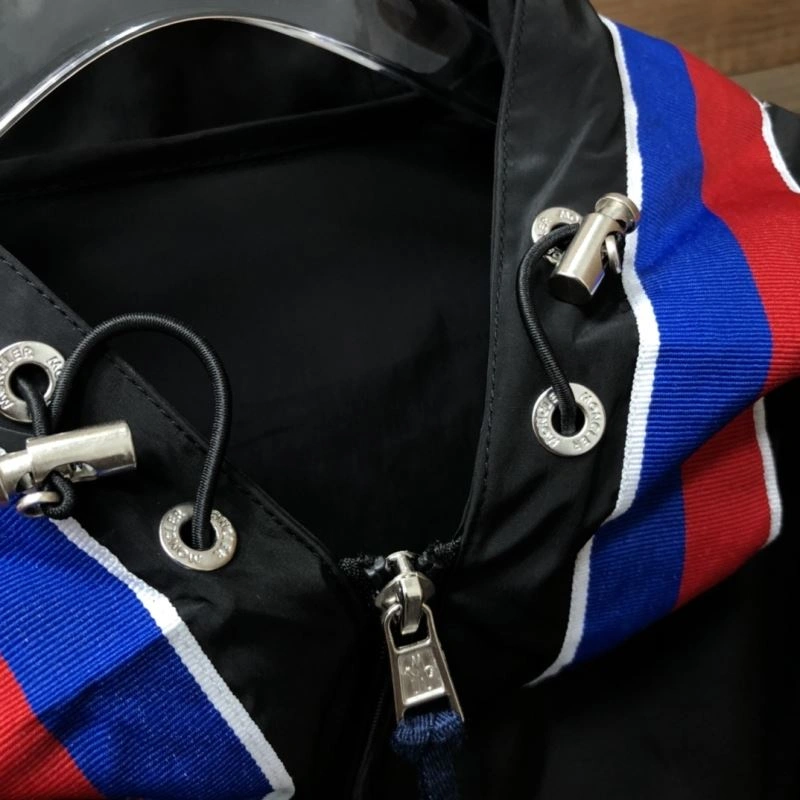 Moncler Outwear Original 143519