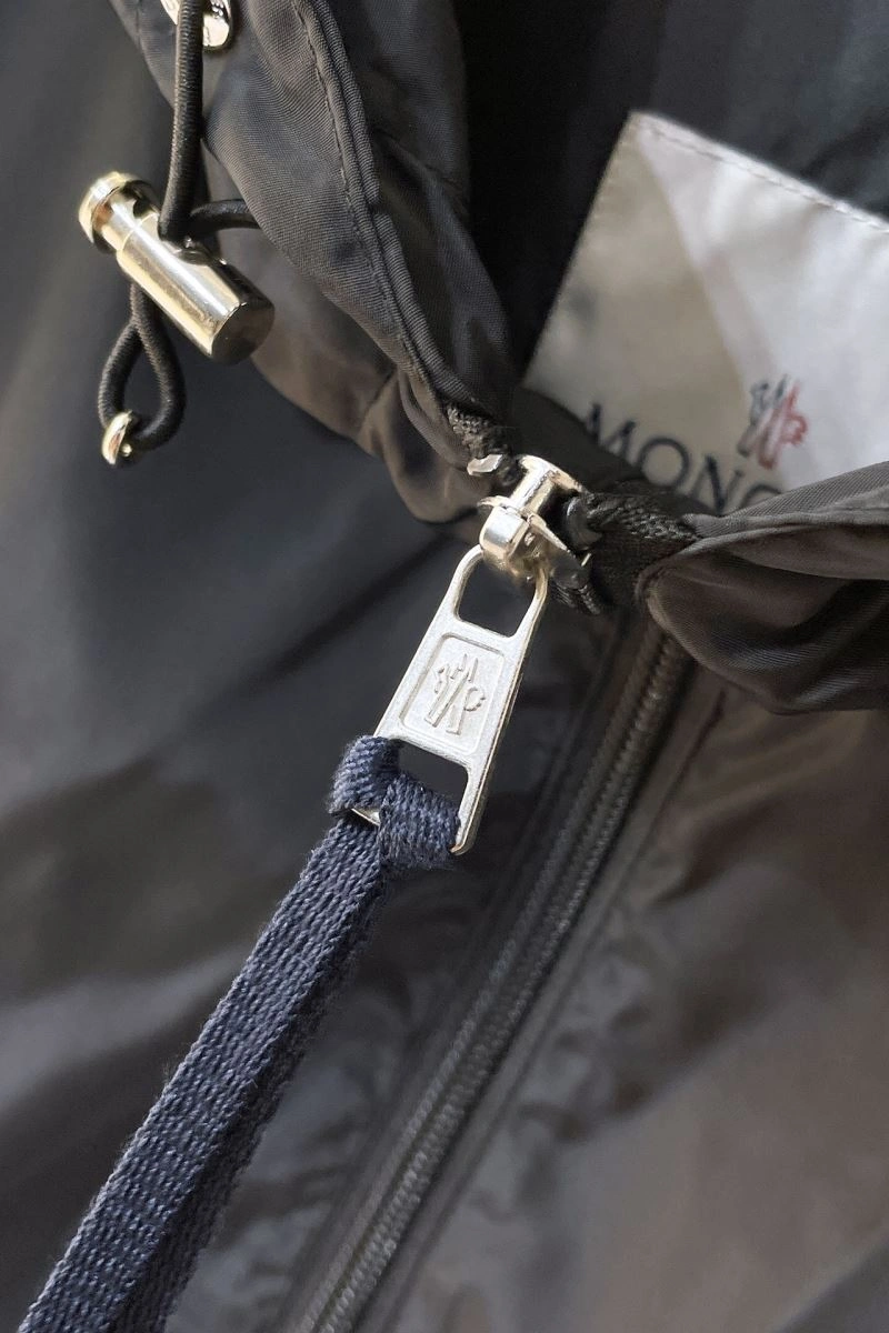 Modern Moncler Outwear 143514