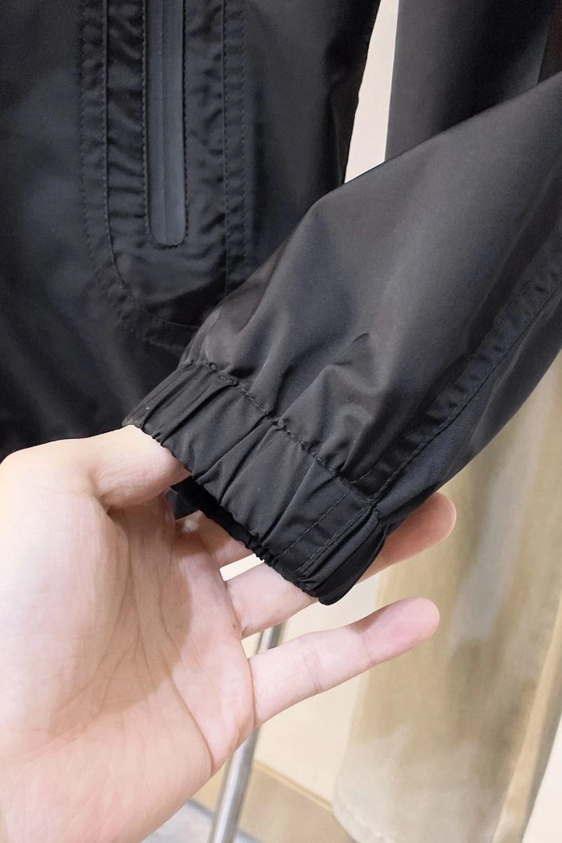 Moncler Outwear Affordable 143517