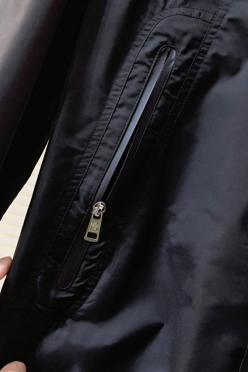 Moncler Outwear Affordable 143517