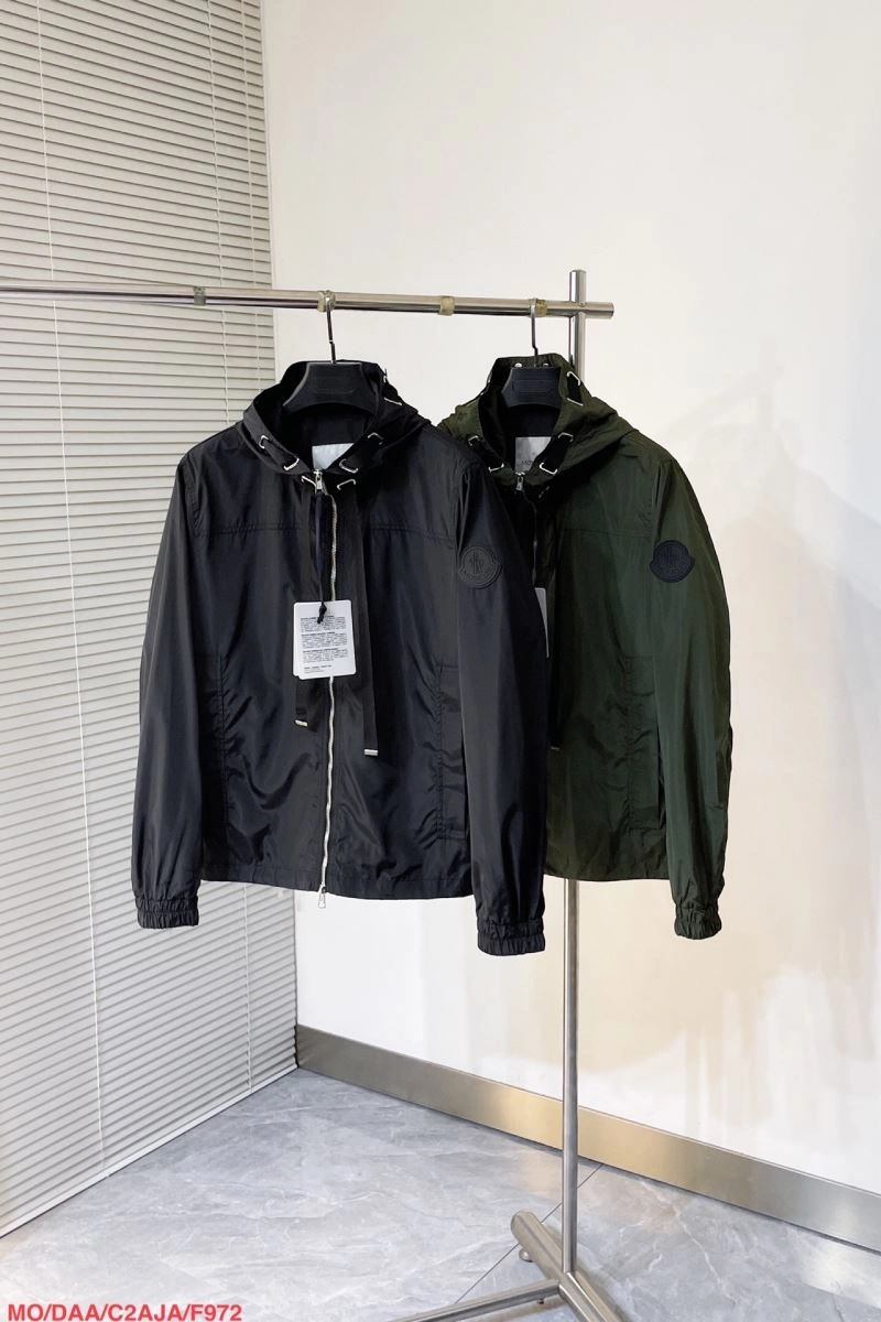 Popular Moncler Outwear 143512