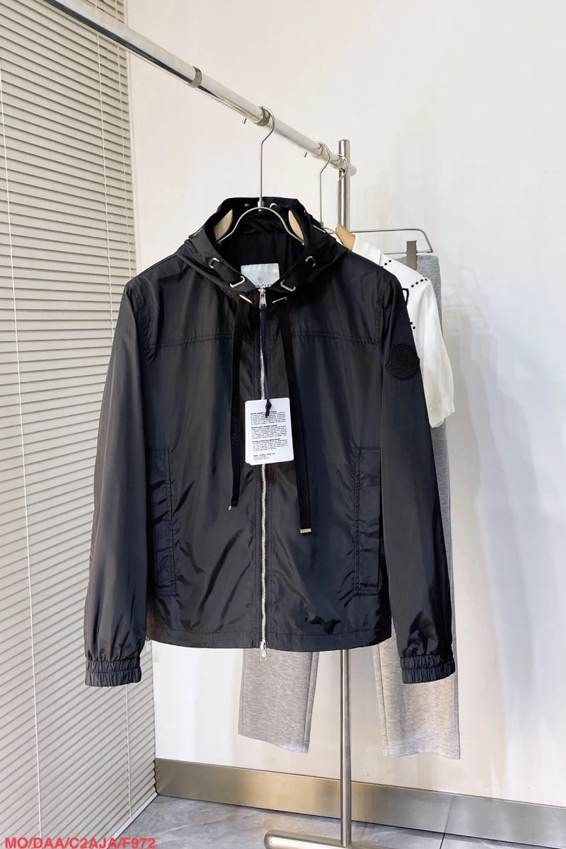 Popular Moncler Outwear 143512
