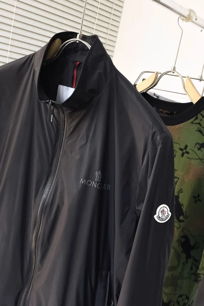 Moncler Outwear Colorful 143516