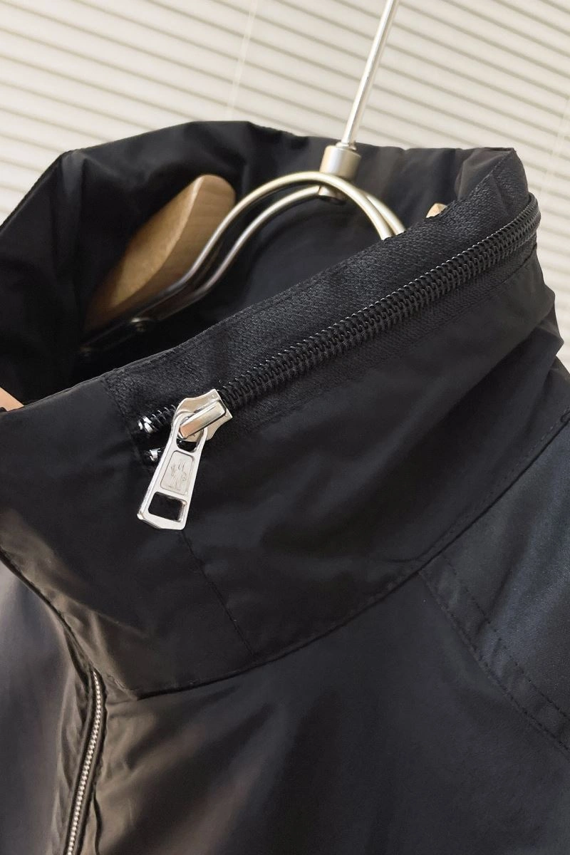 Moncler Outwear GoAnywhere 143513