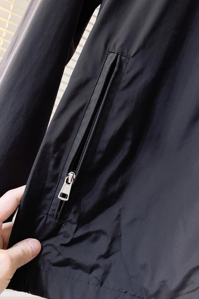 Moncler Outwear GoAnywhere 143513