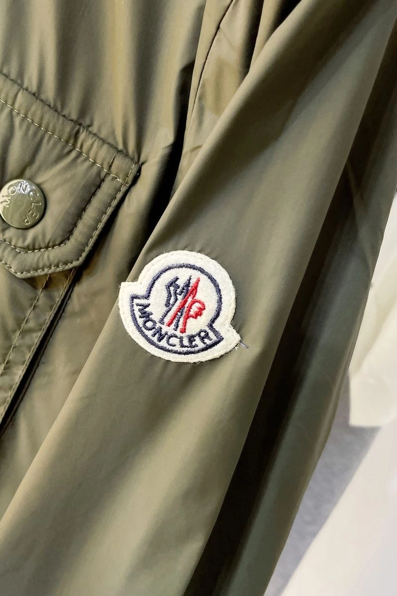 Moncler Outwear NewStyle 143495