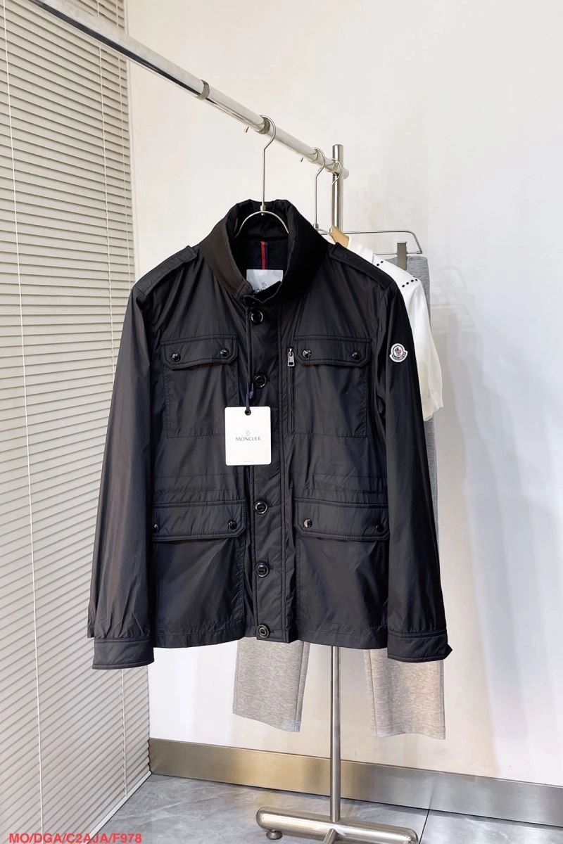 Moncler Outwear ModernLook 143498