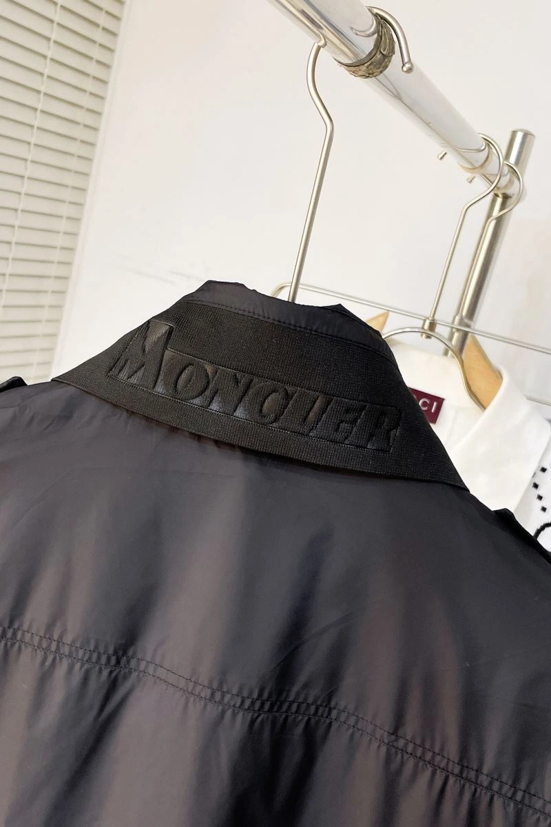 Moncler Outwear ModernLook 143498