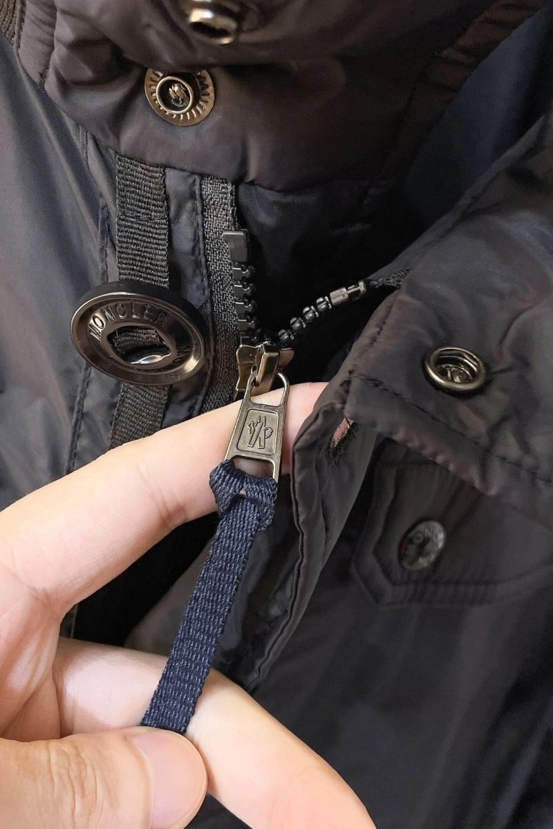 Moncler Outwear ModernLook 143498