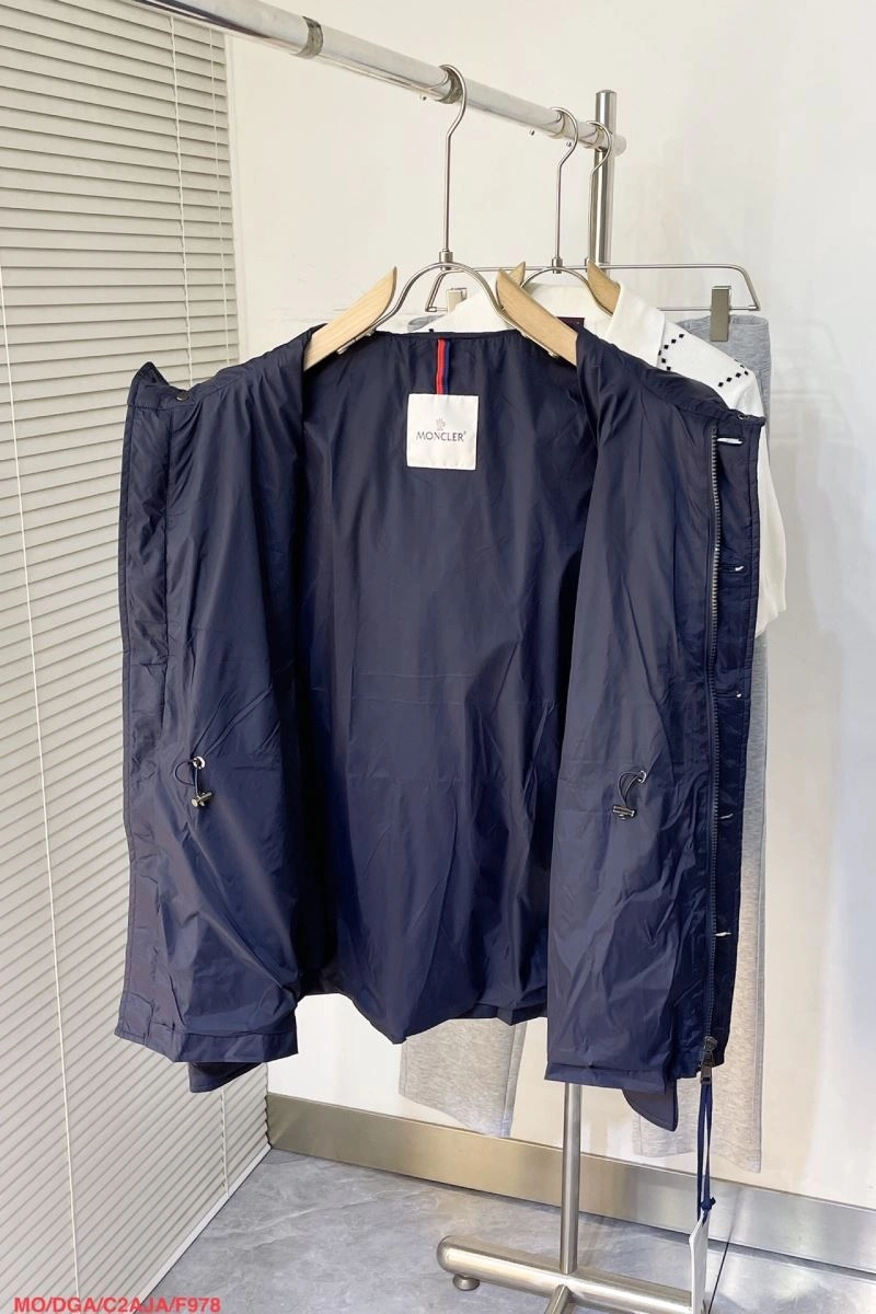 Moncler Outwear Trendsetting 143499