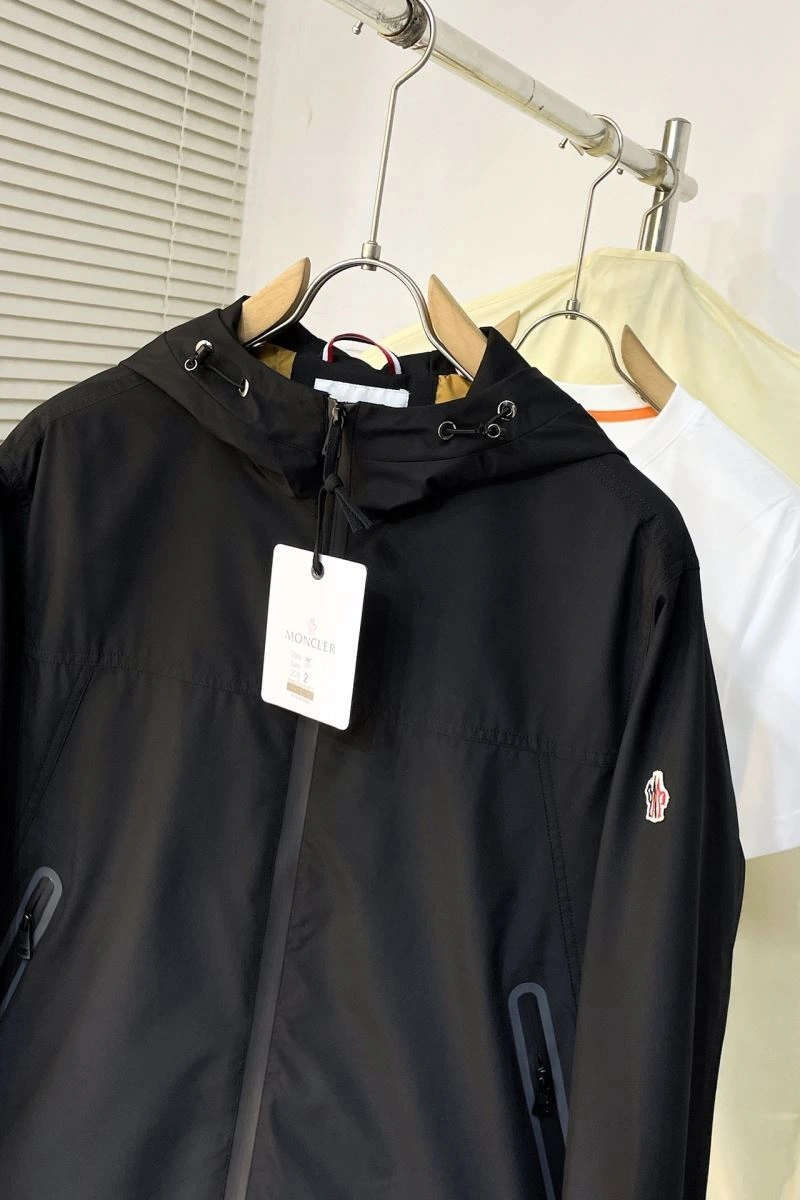 Packable Moncler Outwear 143503