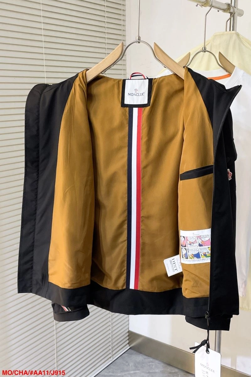 Moncler Outwear Resilient 143496