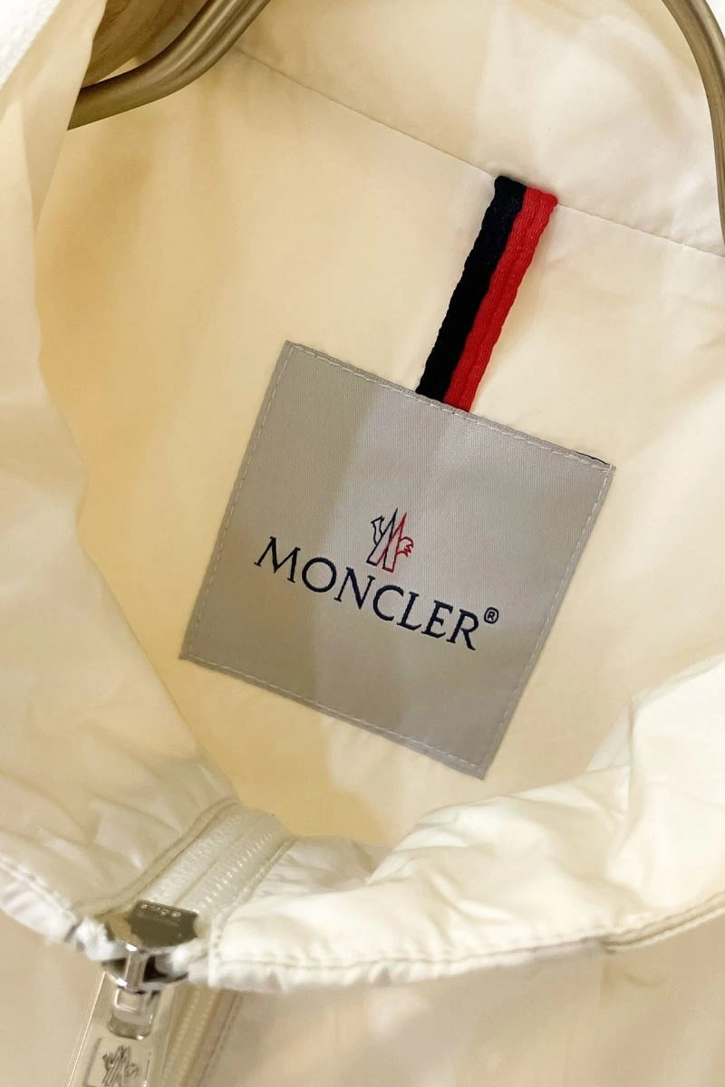 Moncler Outwear Durable 143497