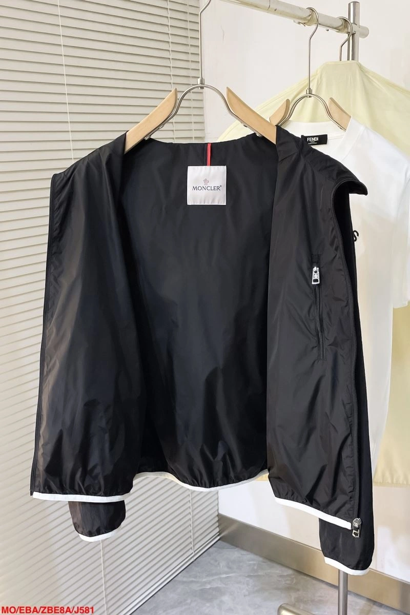 Moncler Outwear SmartChoice 143501