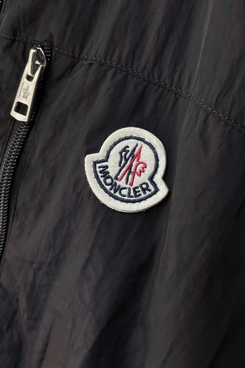 Moncler Outwear SmartChoice 143501