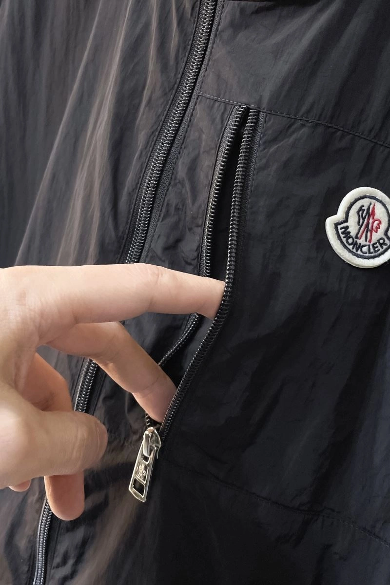 Moncler Outwear SmartChoice 143501