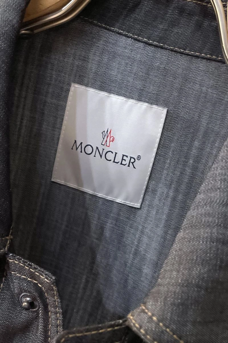 Lightweight Moncler Outwear 143487