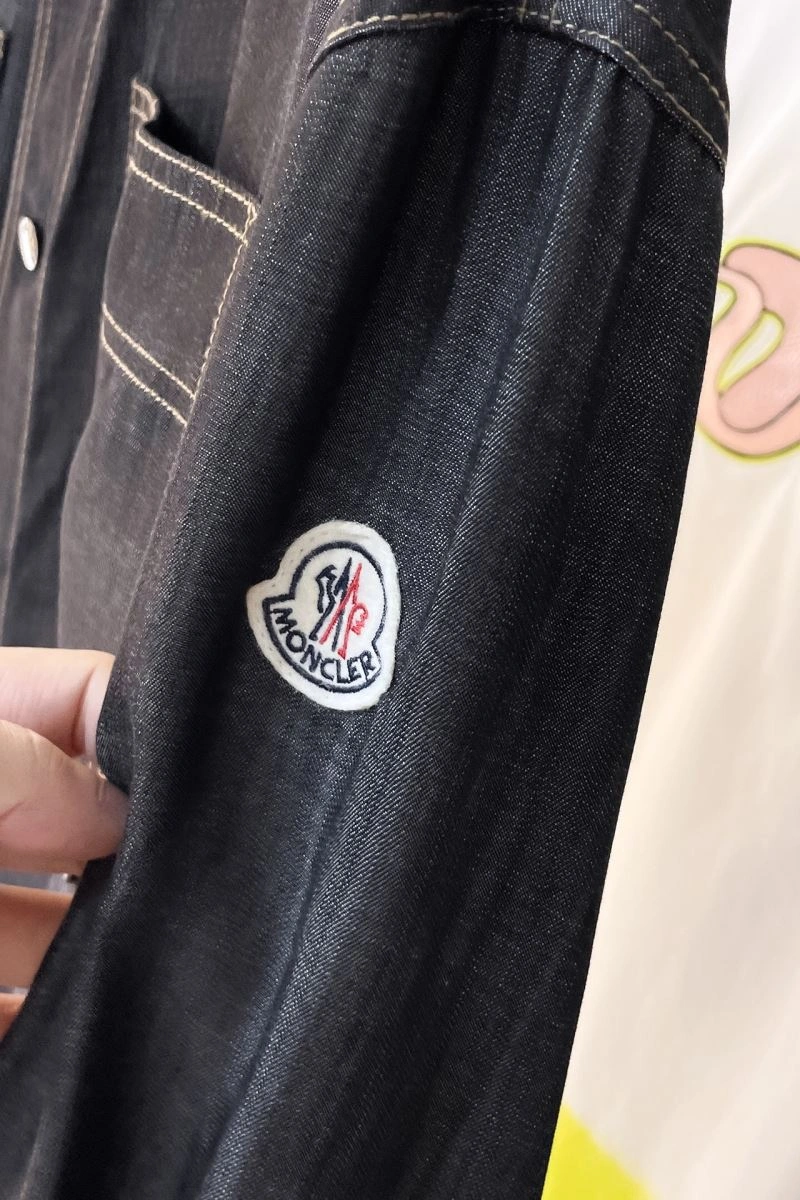 Lightweight Moncler Outwear 143487