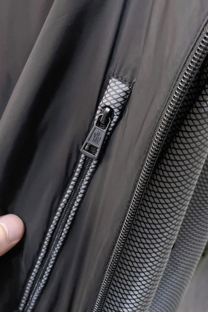 Moncler Outwear Durable 143491