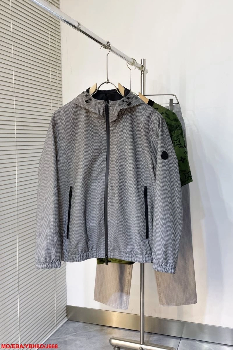 Moncler Outwear Durable 143491