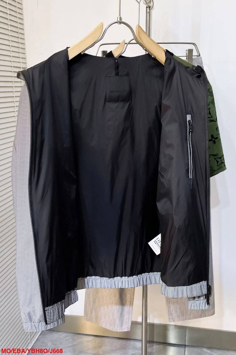 Moncler Outwear Durable 143491