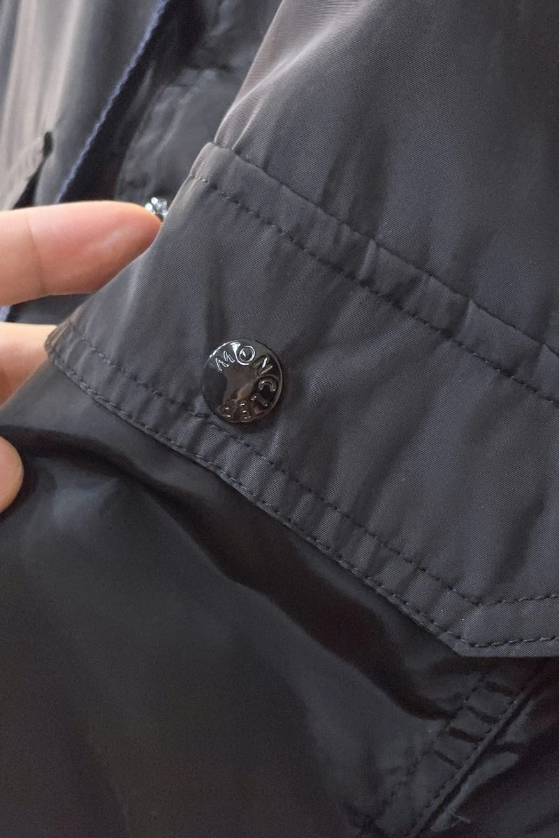 Bright Moncler Outwear 143485