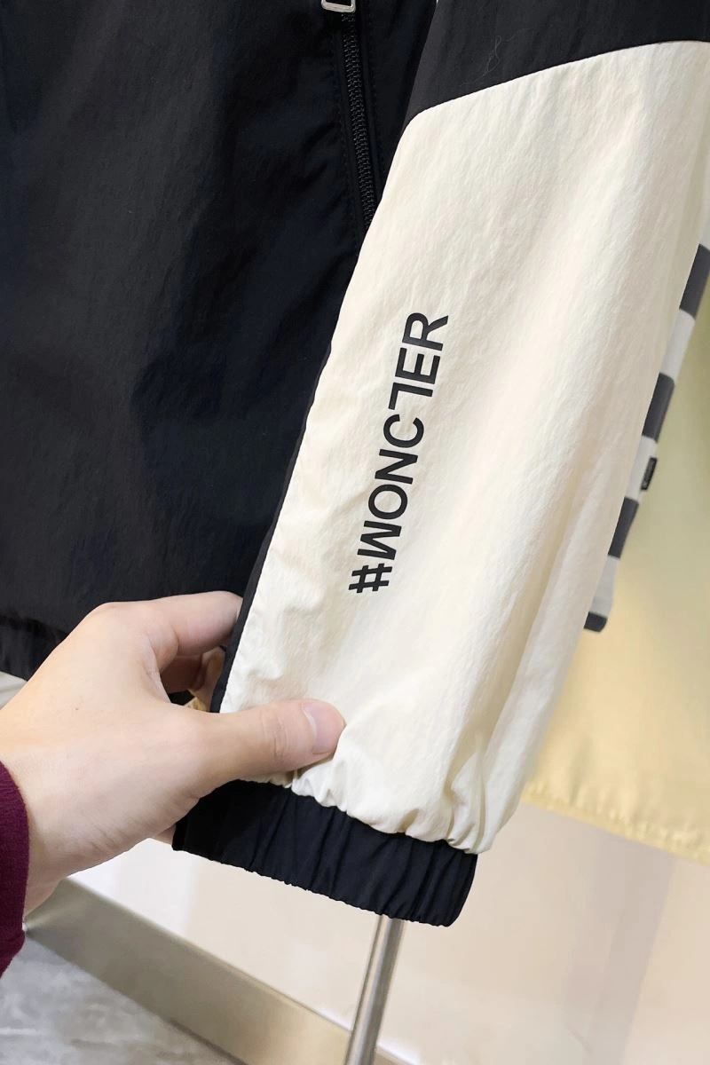 Moncler Outwear EyeCatching 143484