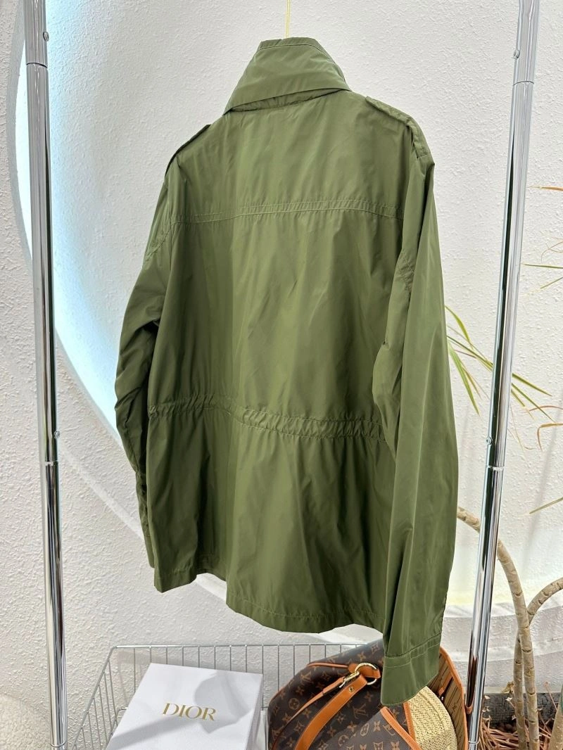 Moncler Outwear Chic 143480