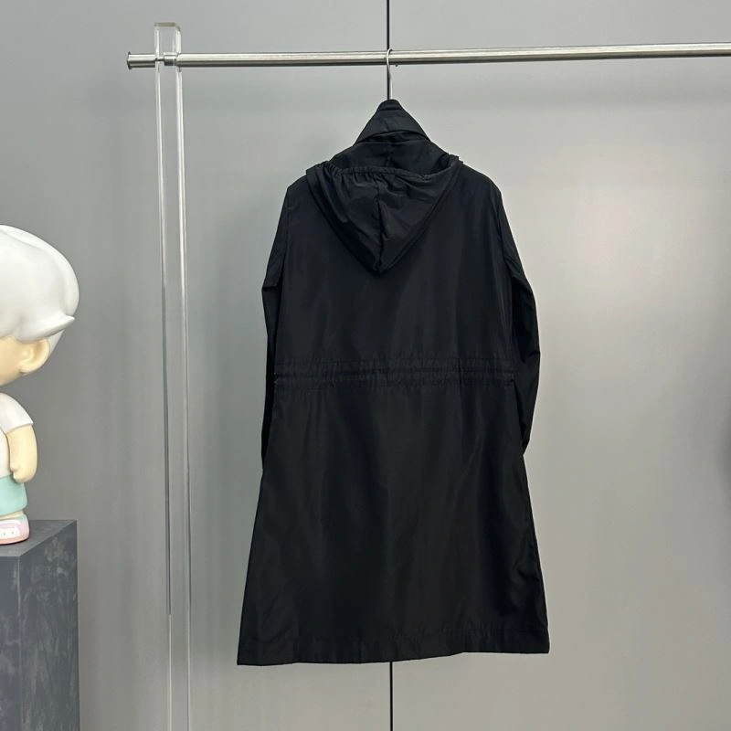 Moncler Outwear Sporty 143481