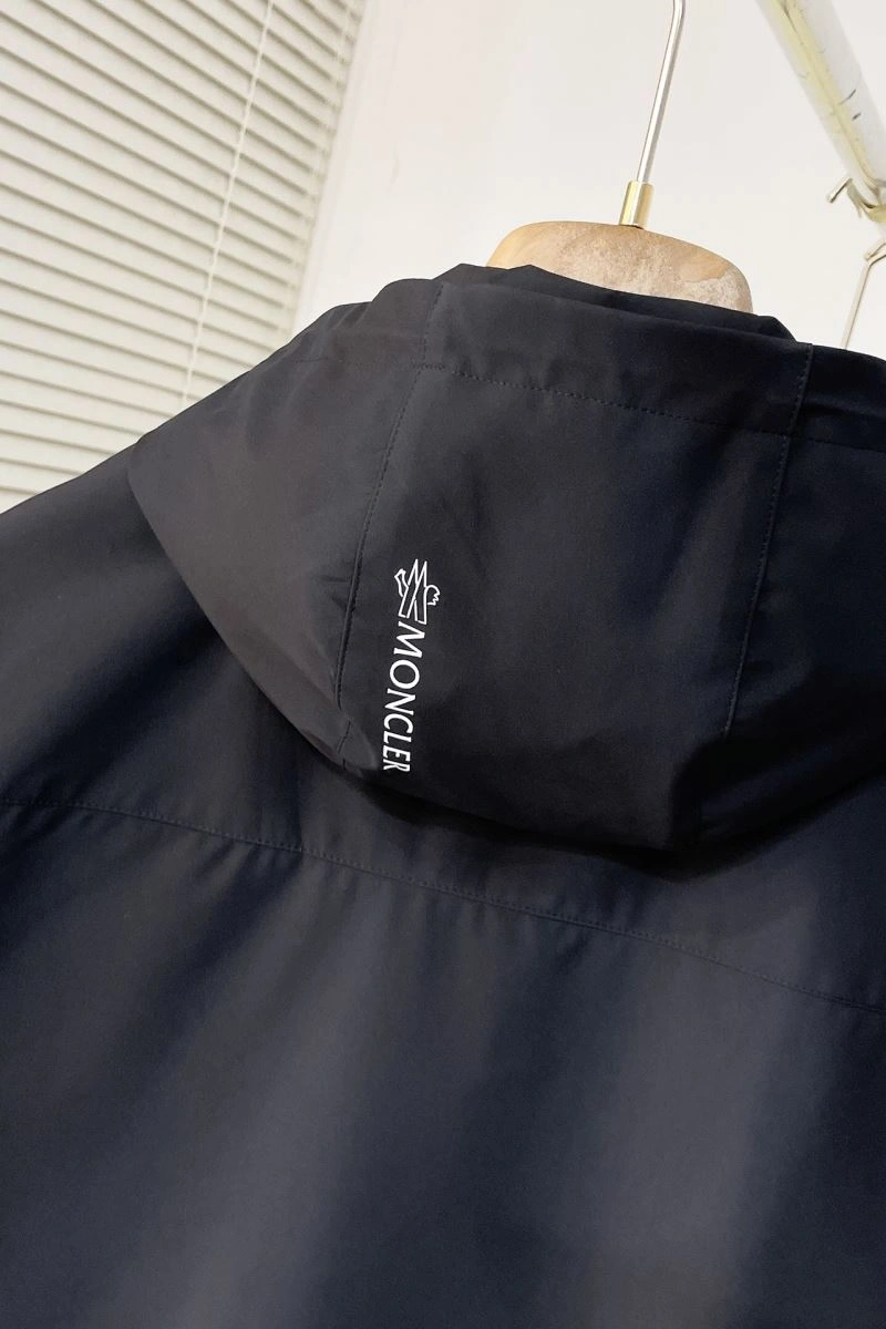 Moncler Outwear Durable 143474