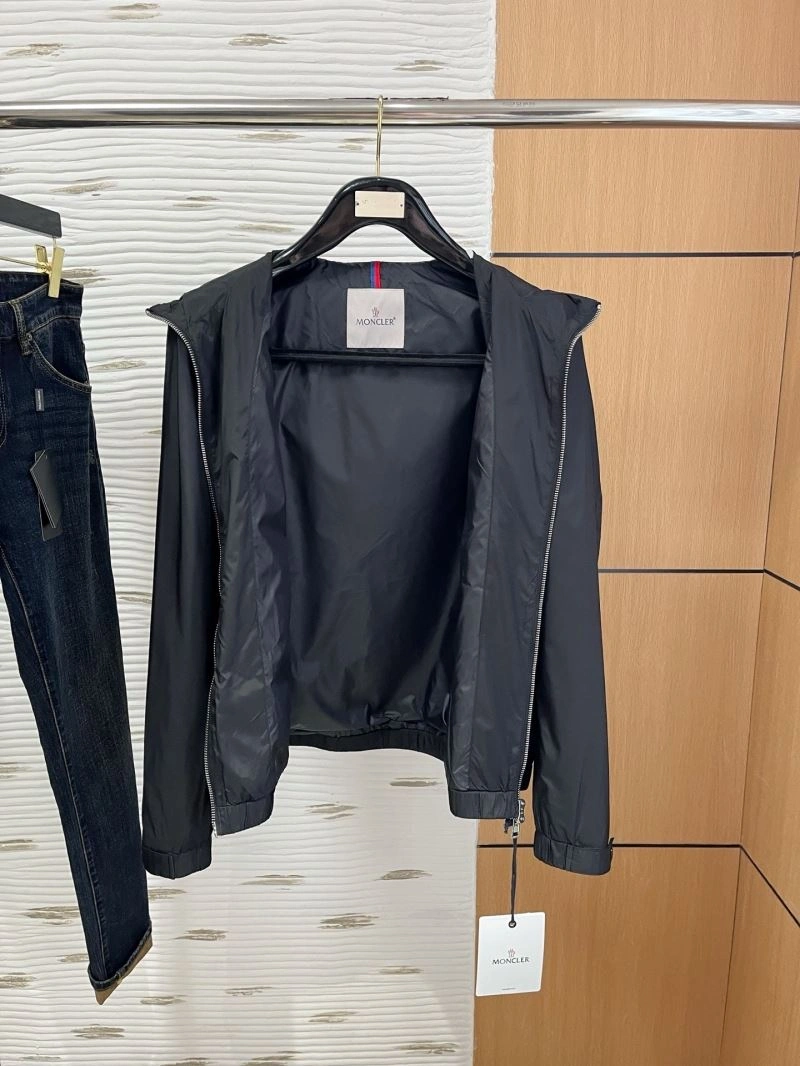 Moncler Outwear Affordable 143456