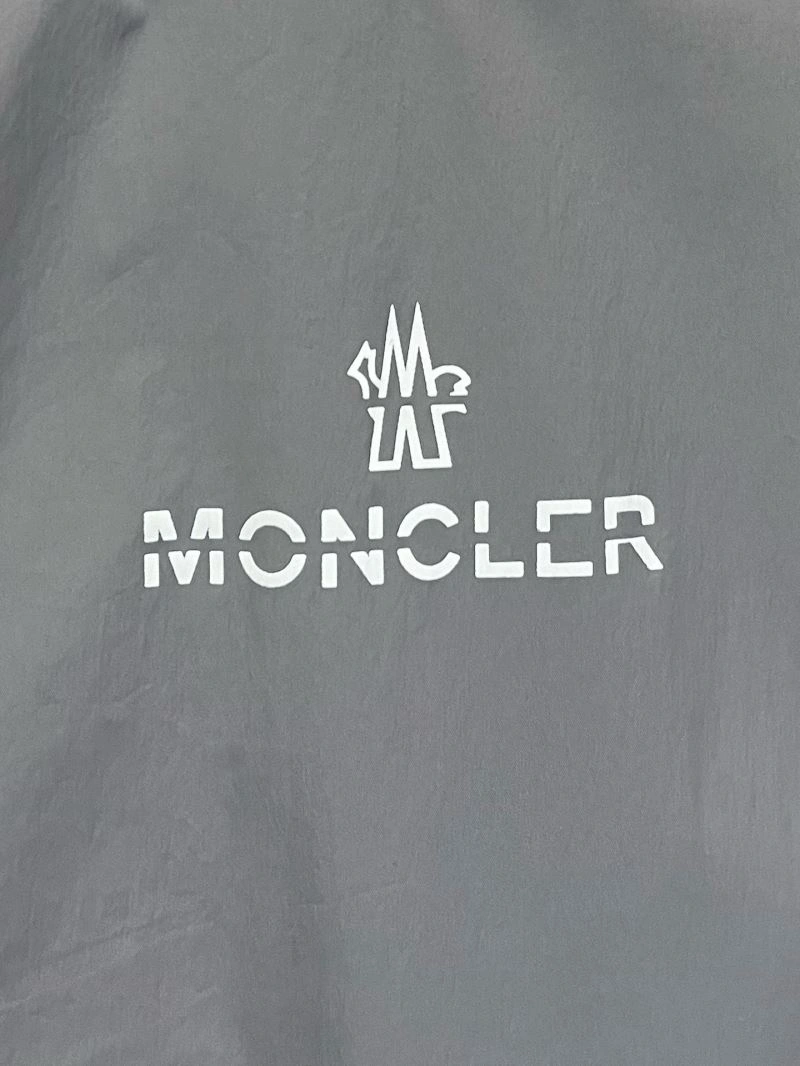 ZeroBulk Moncler Outwear 143468