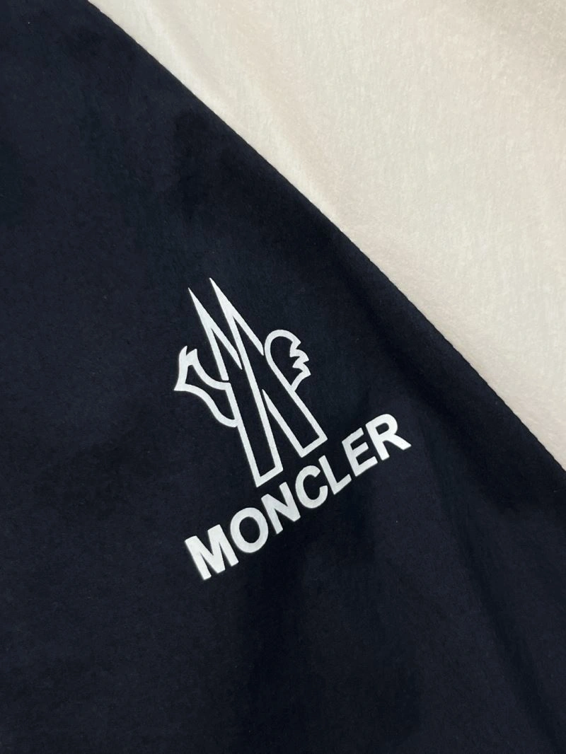 Moncler Outwear SportInspired 143462