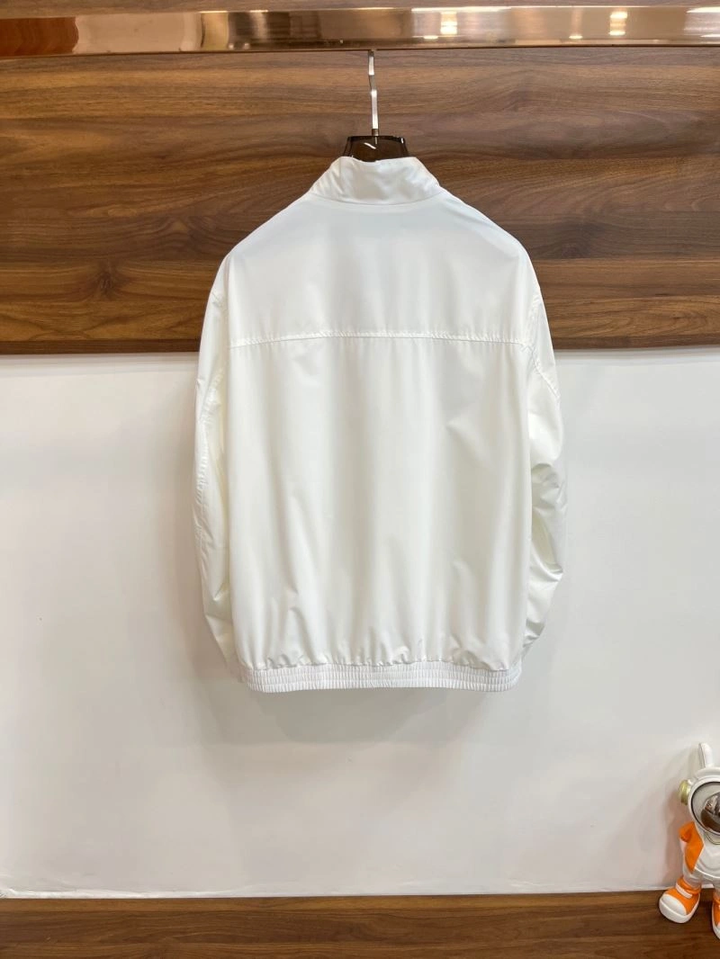 Practical Moncler Outwear 143469