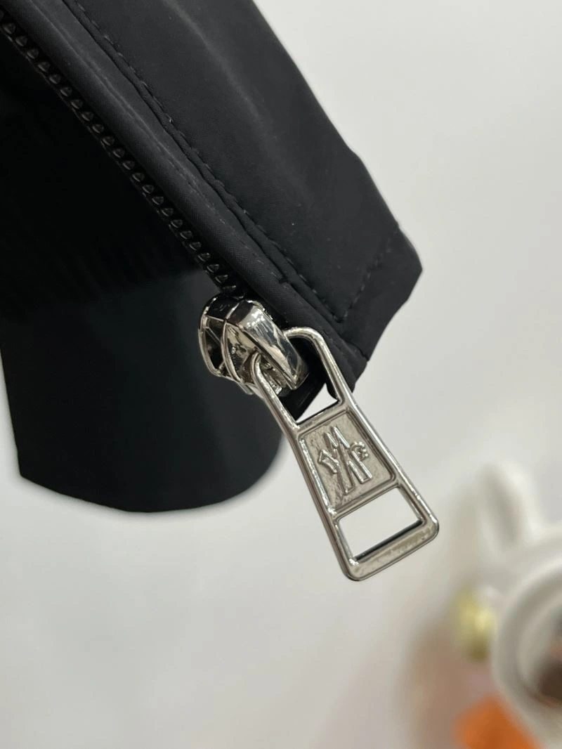 Moncler Outwear Comfortable 143460